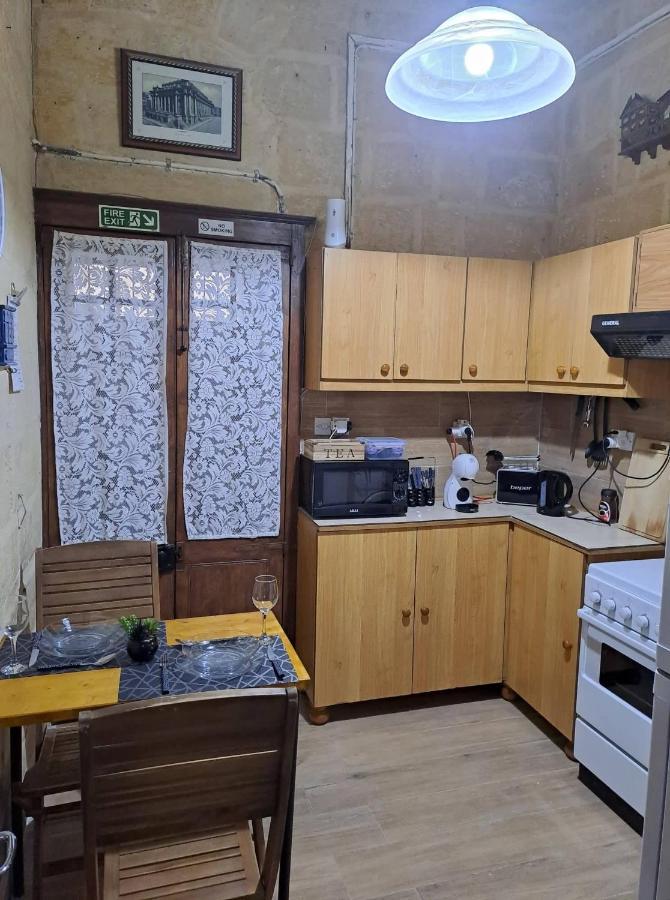 Lovely 1 Bedroom Apartment In The Heart Of Валетта Экстерьер фото